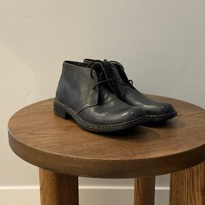 Born Dark Leather Chukka Boots